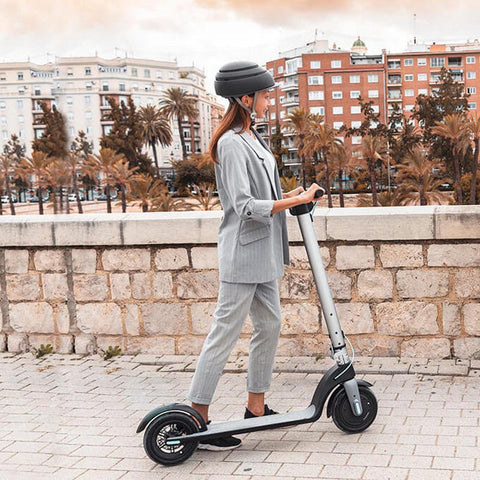 Patinete electrico cecotec bongo serie a connected - 700w - 25km - h - autonomia 25km