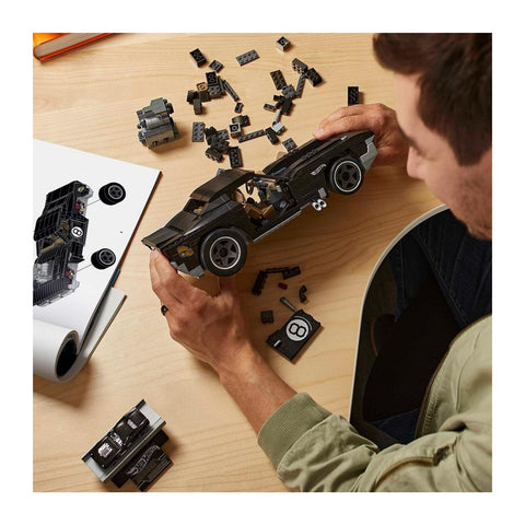 Figura mattel mega construx hot wheels coleccionistas rodger dodger