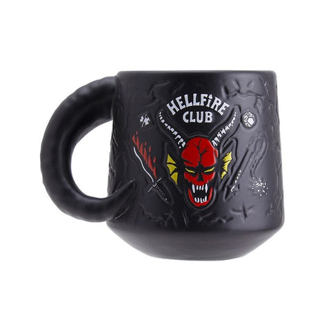 Taza con relieve paladone stranger things hellfire club