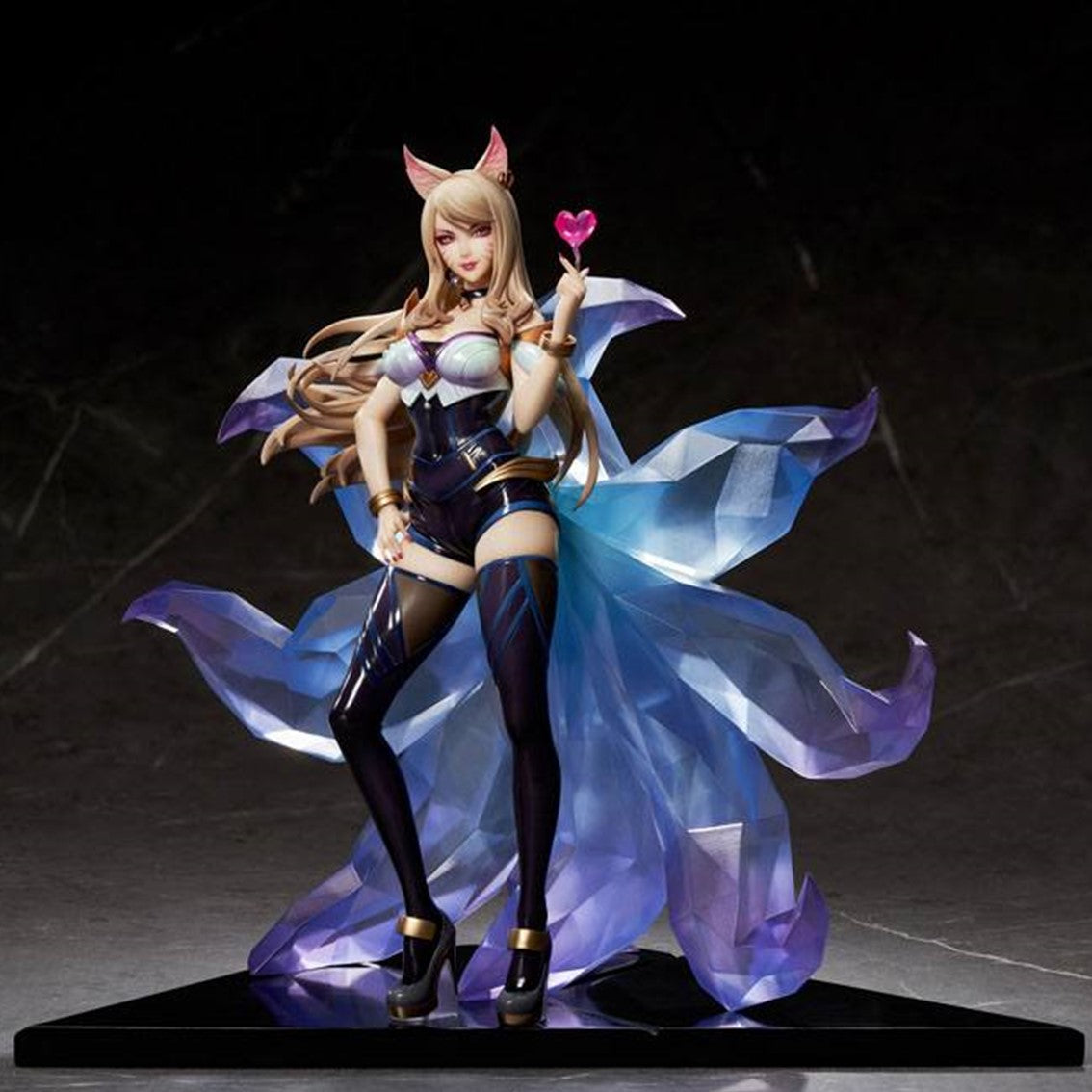 Figura aniplex league of legends ahri kda 1 - 7 24cm