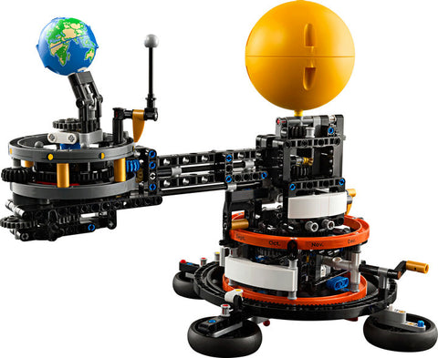 Lego technic planeta tierra y luna en órbita